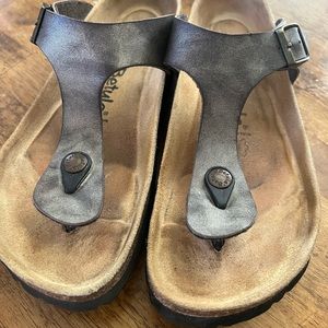 Birkenstock Betula Gizah style size 8/39.